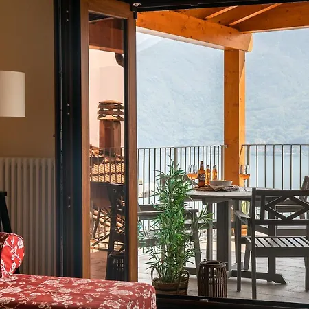 Casa Di Luna - By Lovecomo Pianello Del Lario
