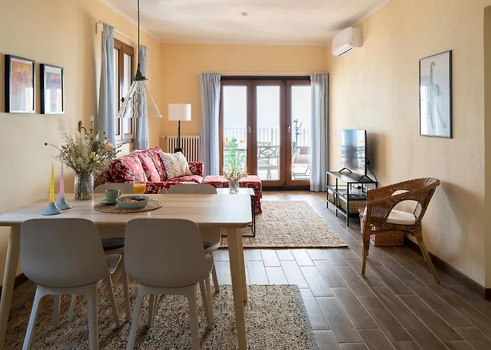 Casa Di Luna - By Lovecomo