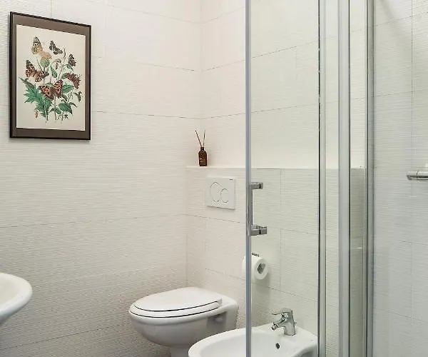 Casa Di Luna - By Lovecomo Дом отдыха Pianello Del Lario